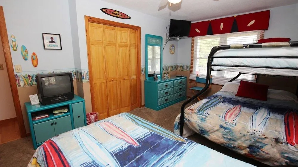 Sea Sisters - 4 Br Home