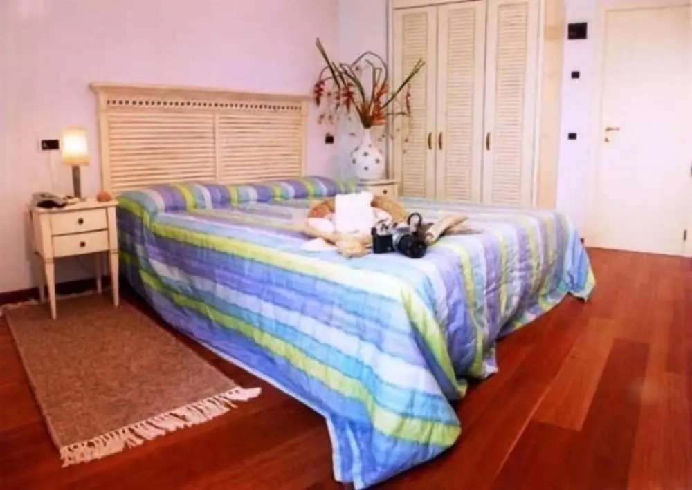 Family Hotel Antibes -50m dal mare