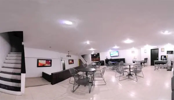 El Hotelito