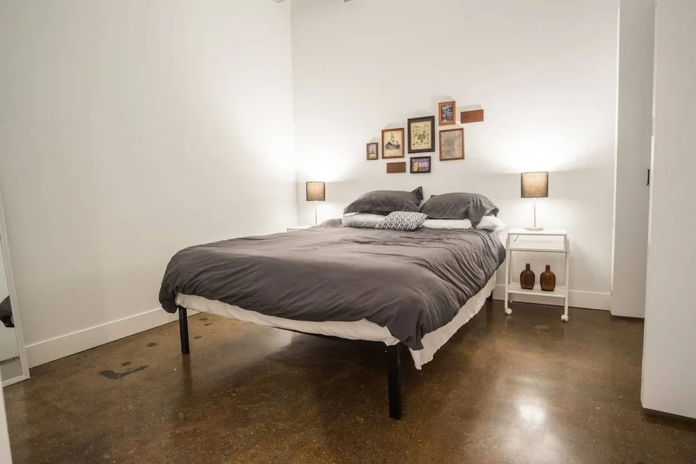 Historic 3rd Ward 1BR Loft with Parking