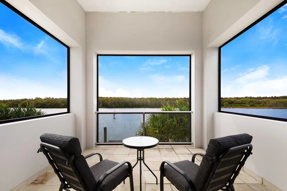 Riverview Luxury Retreat