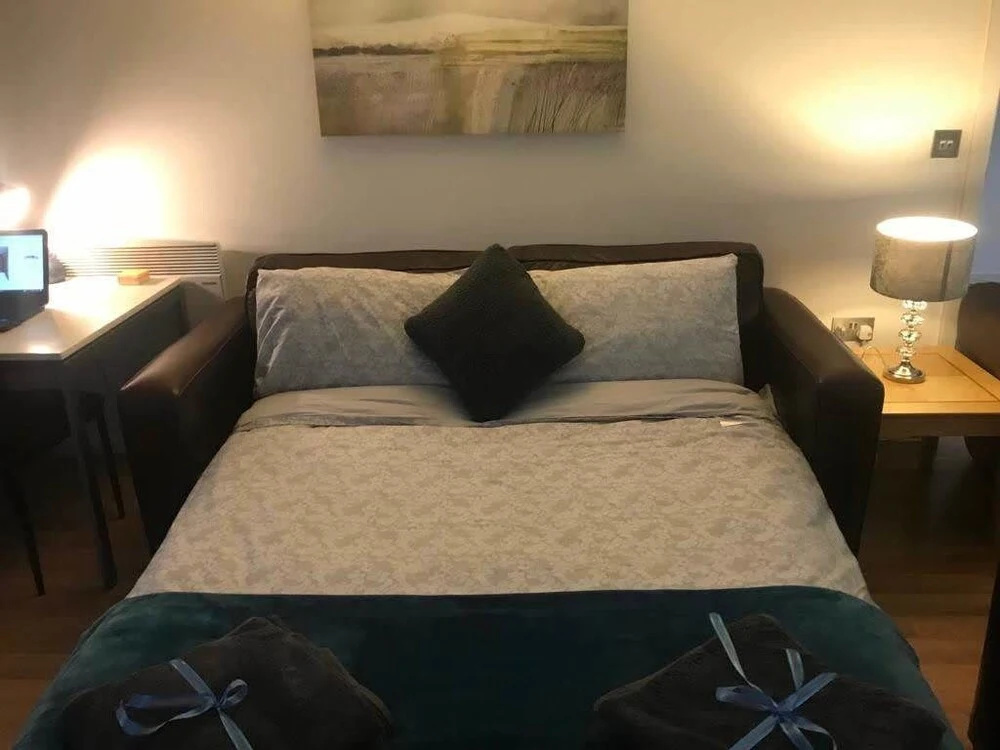 Marco Island - 2 bedroom Spacious City Centre Apartment