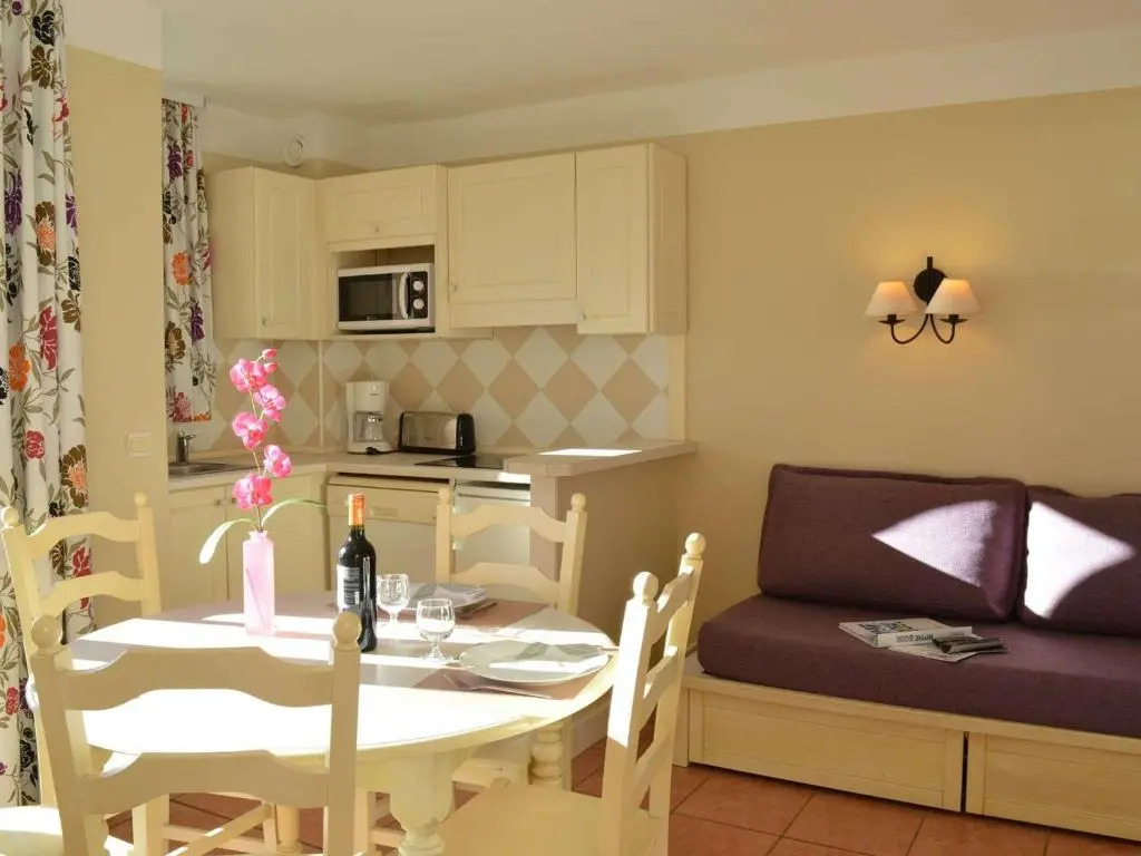 Appartement Les Issambres, 2 pièces, 6 personnes - FR-1-226-386