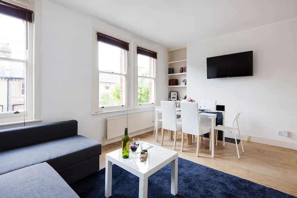 The Homey West Kensington Apartment - KDY