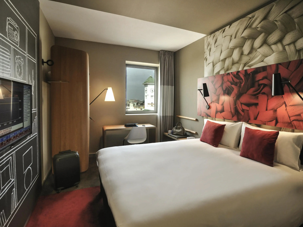 Ibis Casa Voyageurs