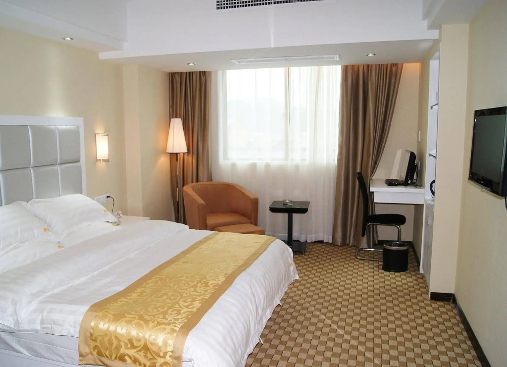 Super 8 Hotel