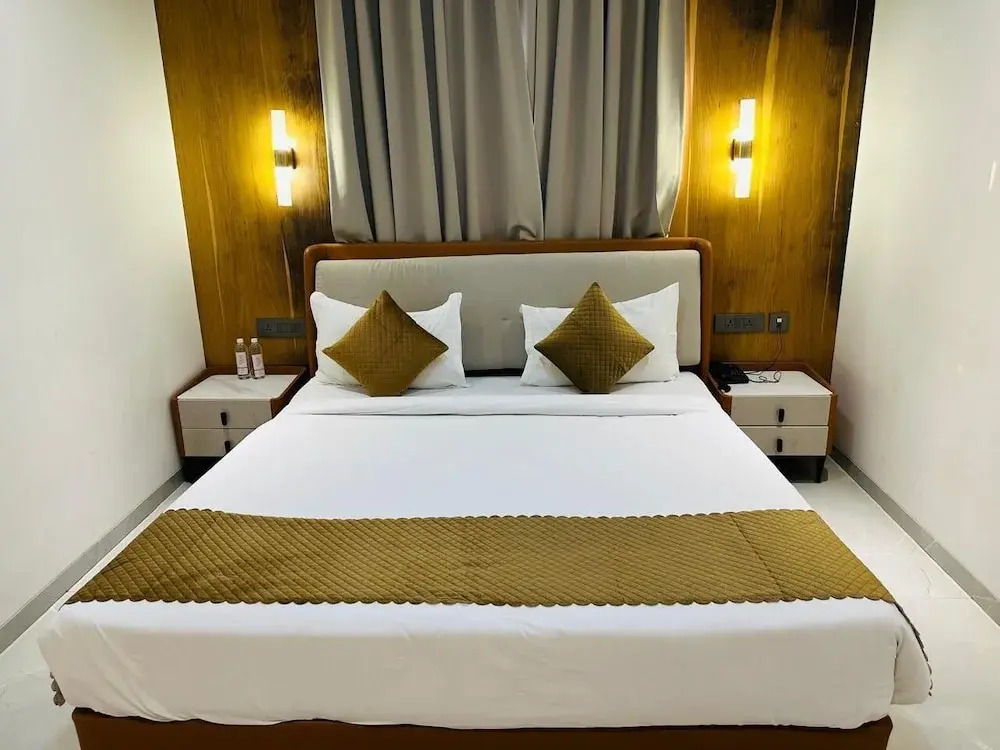 Hotel TAAR TANGERINE Gachibowli
