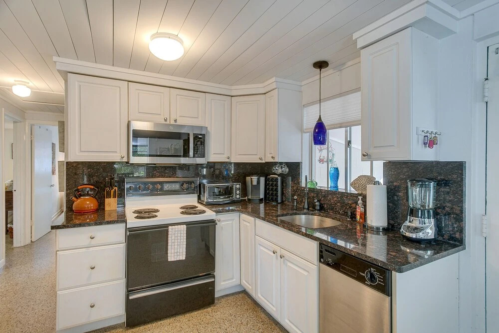 Cozy St Simons Island Cottage - Close to Beaches!