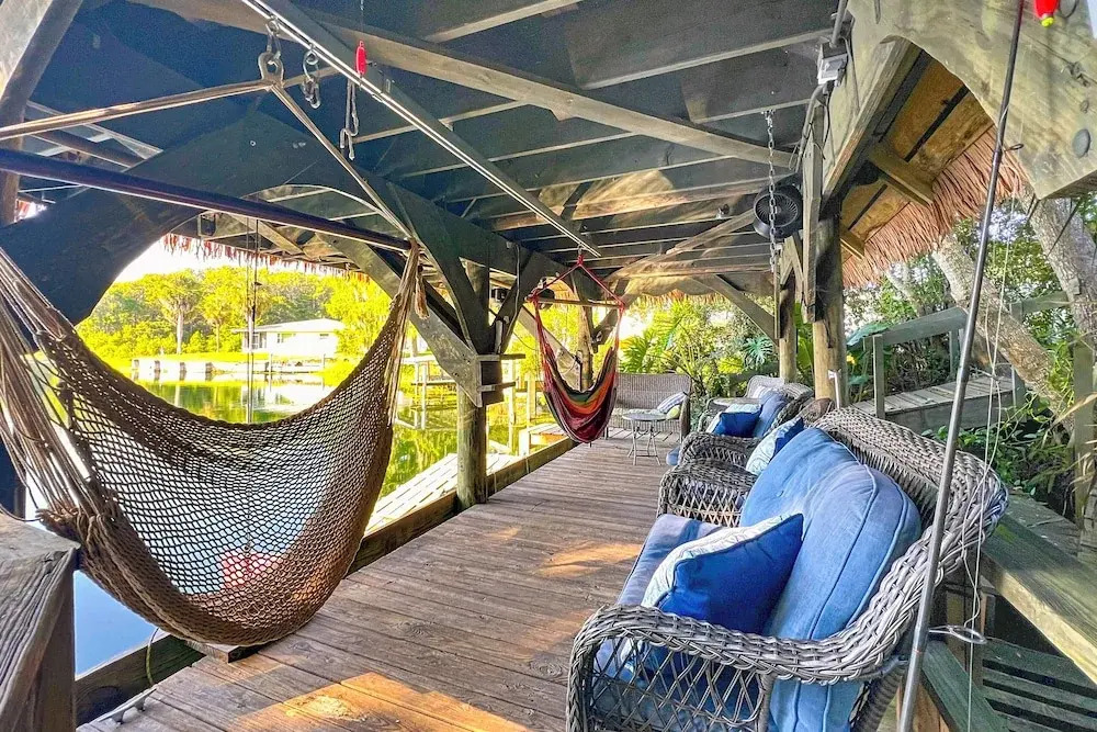 Dock & Kayaks: Riverfront Dunnellon Home!