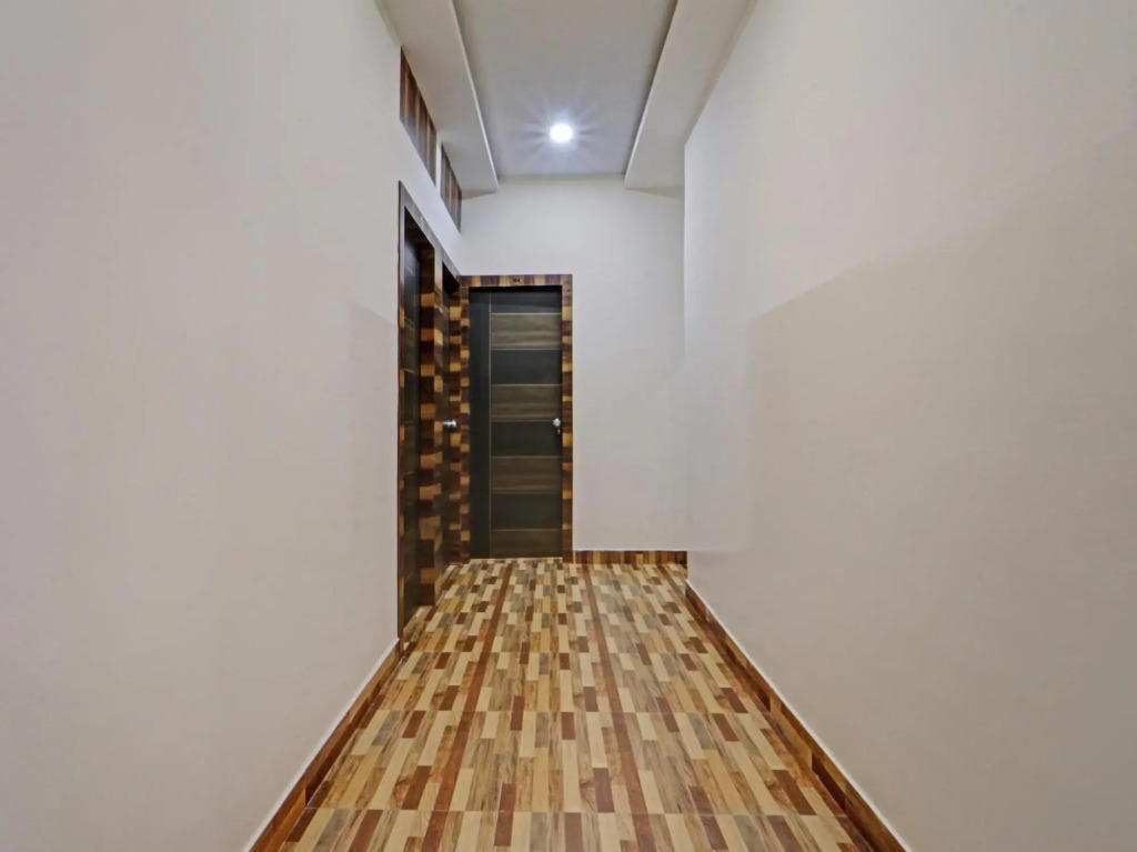 Collection O 93145 Dhruvas Residency