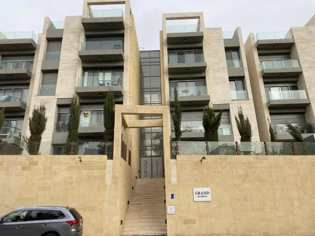 Grand Residence apartment