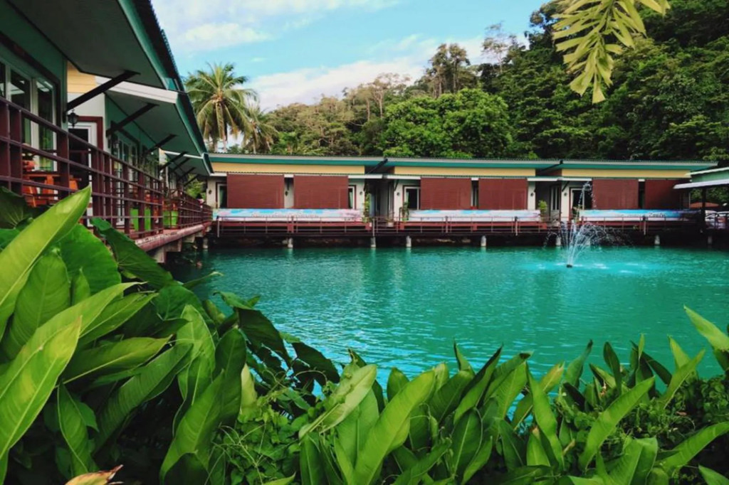 Lake Terrace Resort