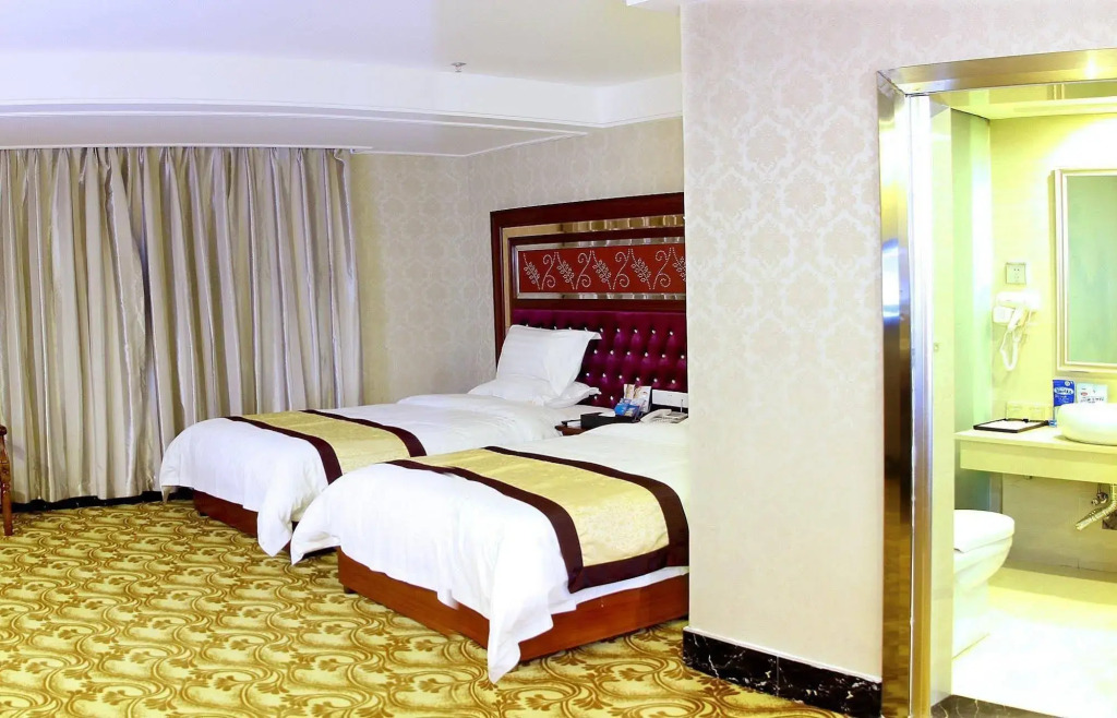 Victoria Hotel