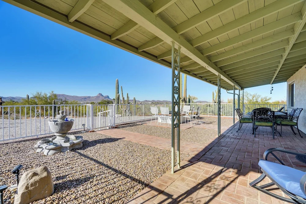 Classy Tucson Escape w/ Fire Pit on 5 Acres!