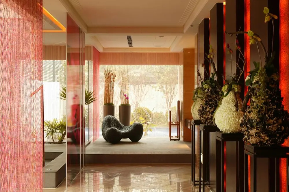 Luxurious Romantic Hotel