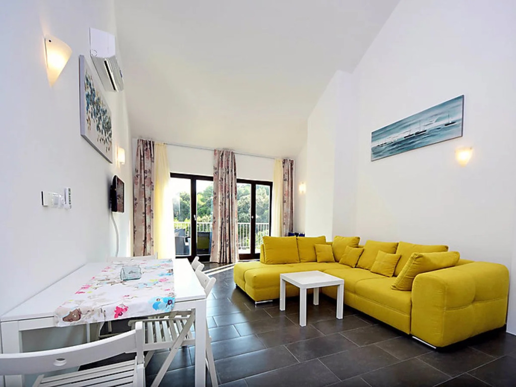 Lozna Residence 9497