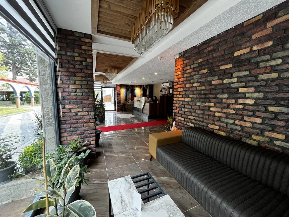 Avni Bey Otel