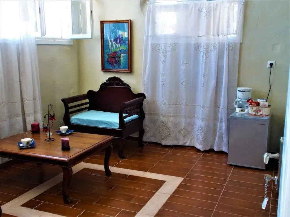 Loukas Kontos Traditional House