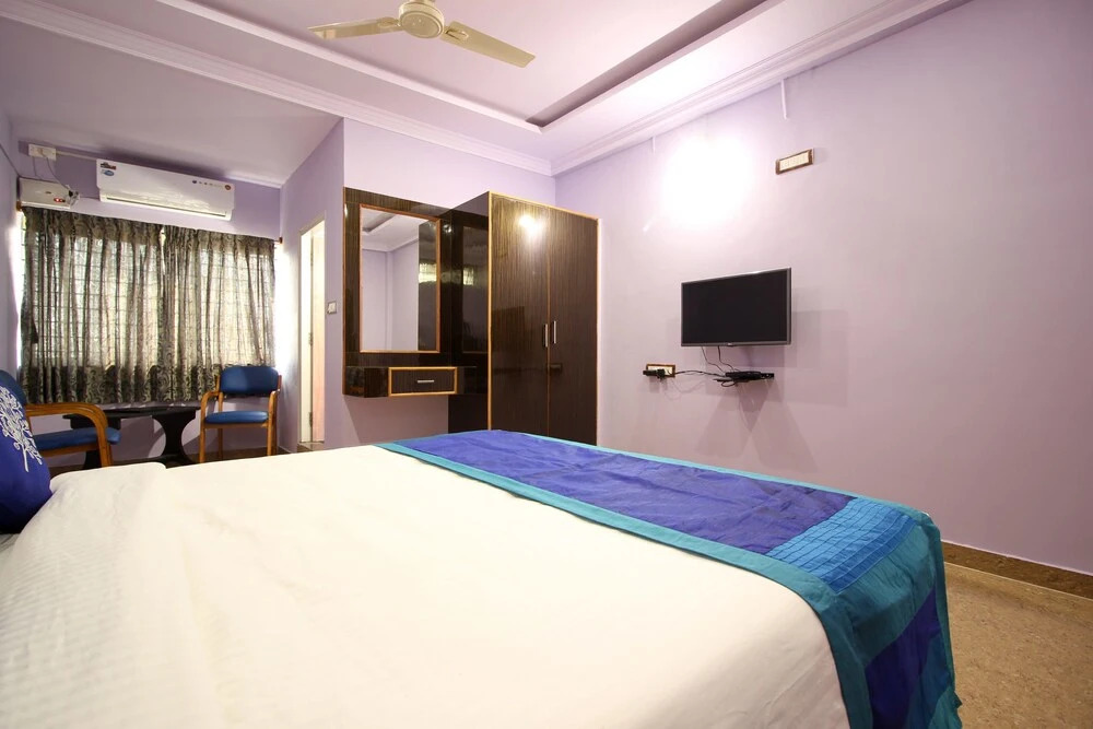 OYO 7096 Elite INN