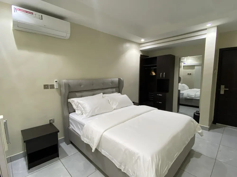 Emmaag Hotel, Ibadan