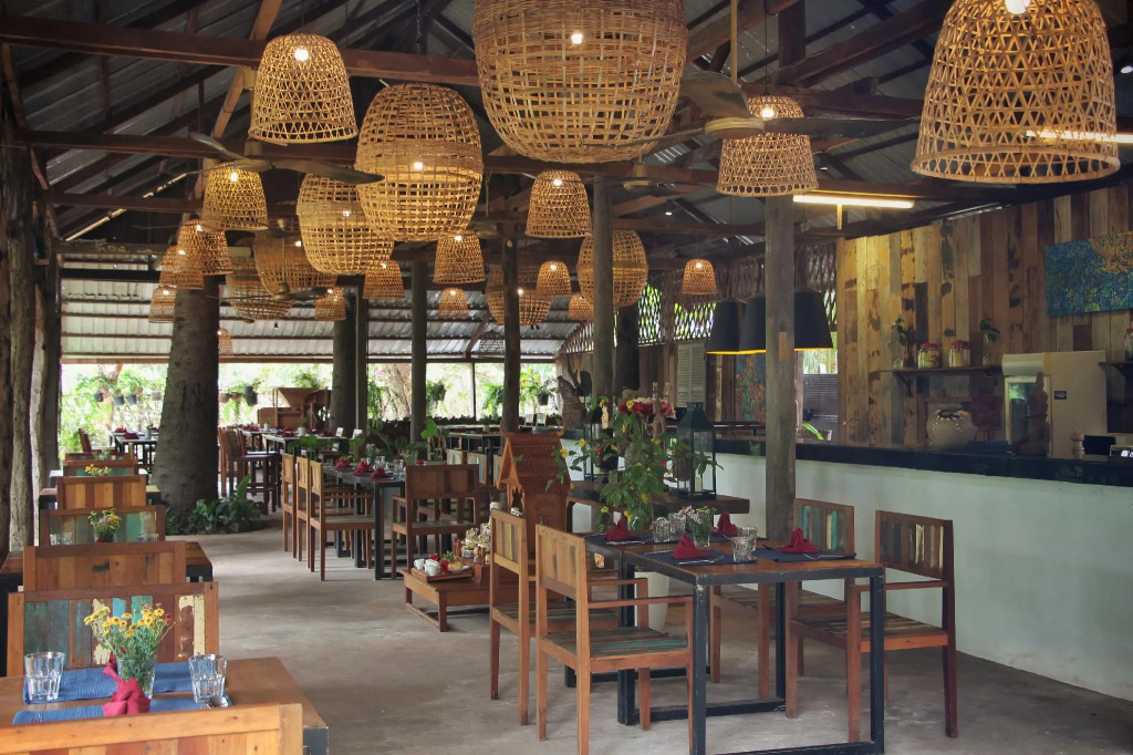 Isann Lodge