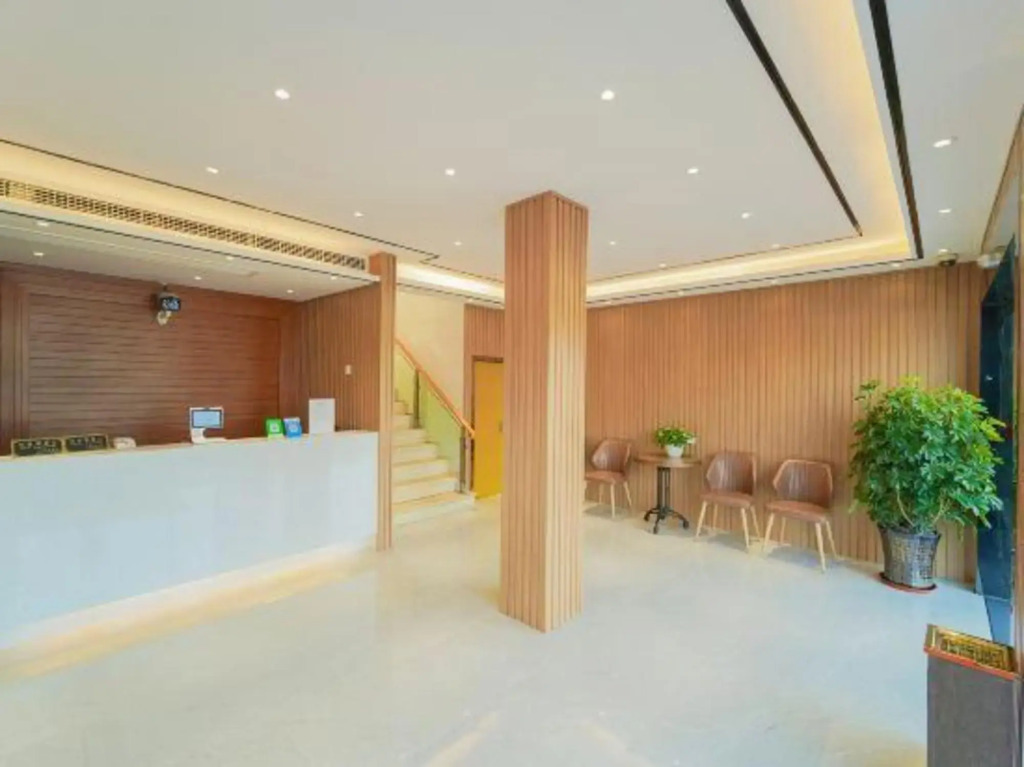 Yuebanwan Fashion Hotel (Shanghai Fishery Road Baoshan Garden City Branch)