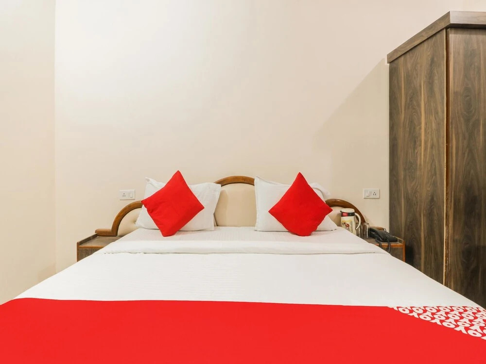 Oyo 26140 Hotel Vashistha