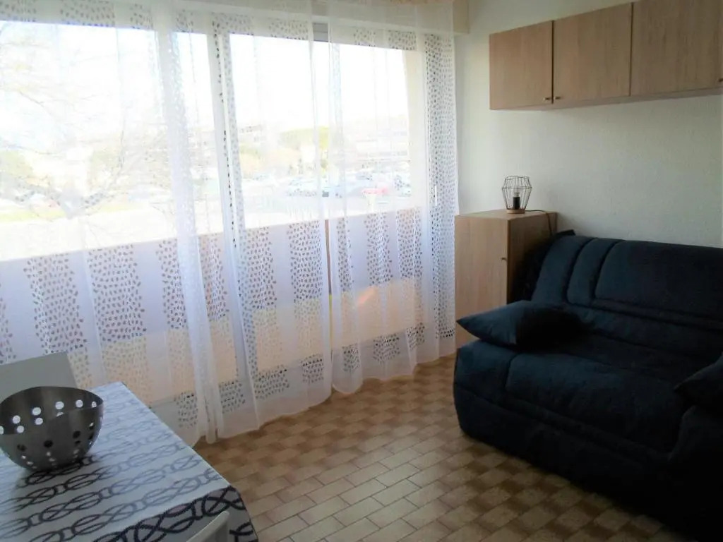 Appartement Balaruc-les-Bains, 1 pièce, 2 personnes - FR-1-503-54