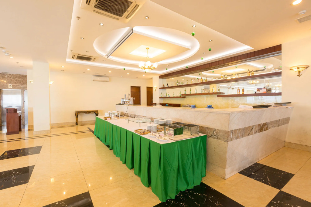 Happy Life Hotel District 7 Gần SECC