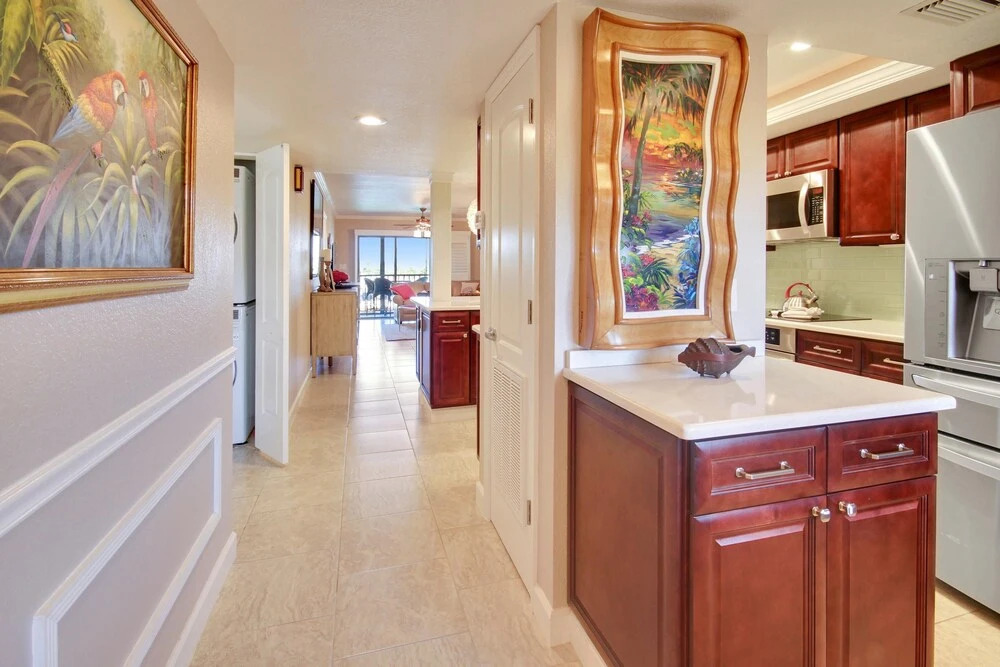Land's End 302 Building 4 Beautiful Updated Condo Amazing Views!