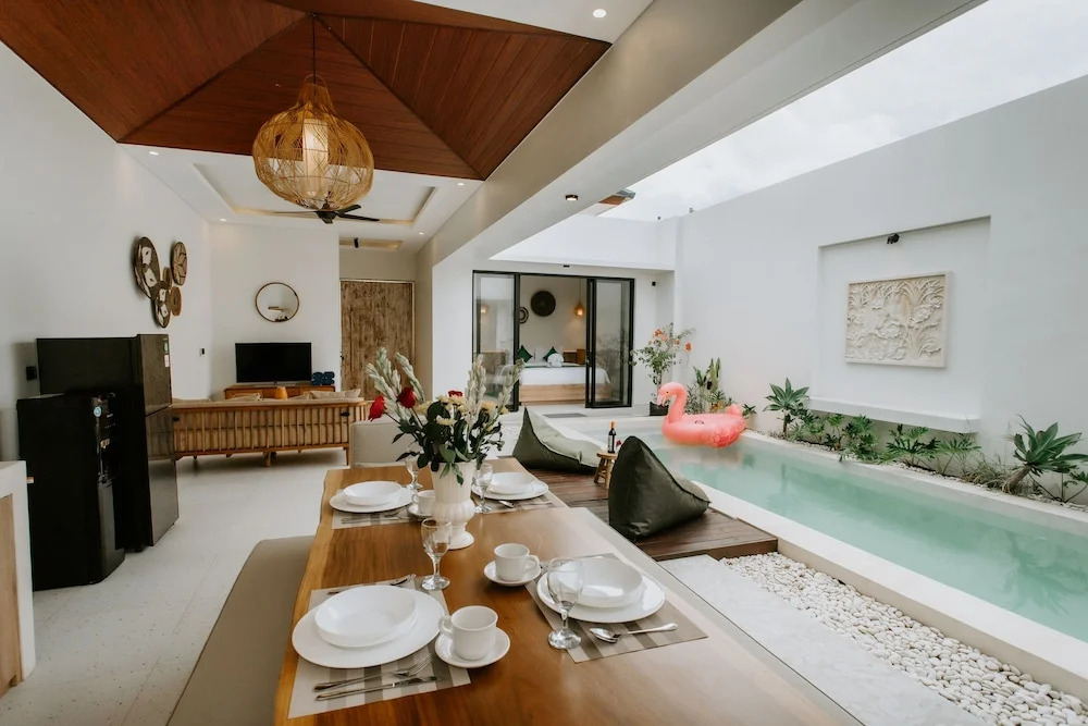 The Pahala Villas