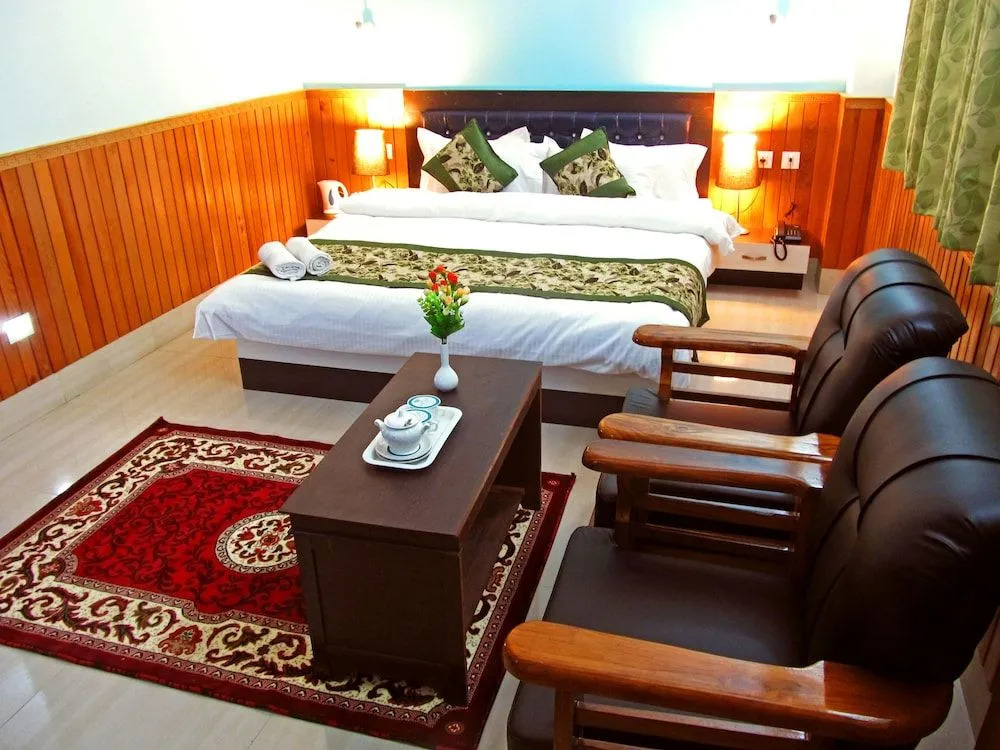 Retreat Hotel & Spa