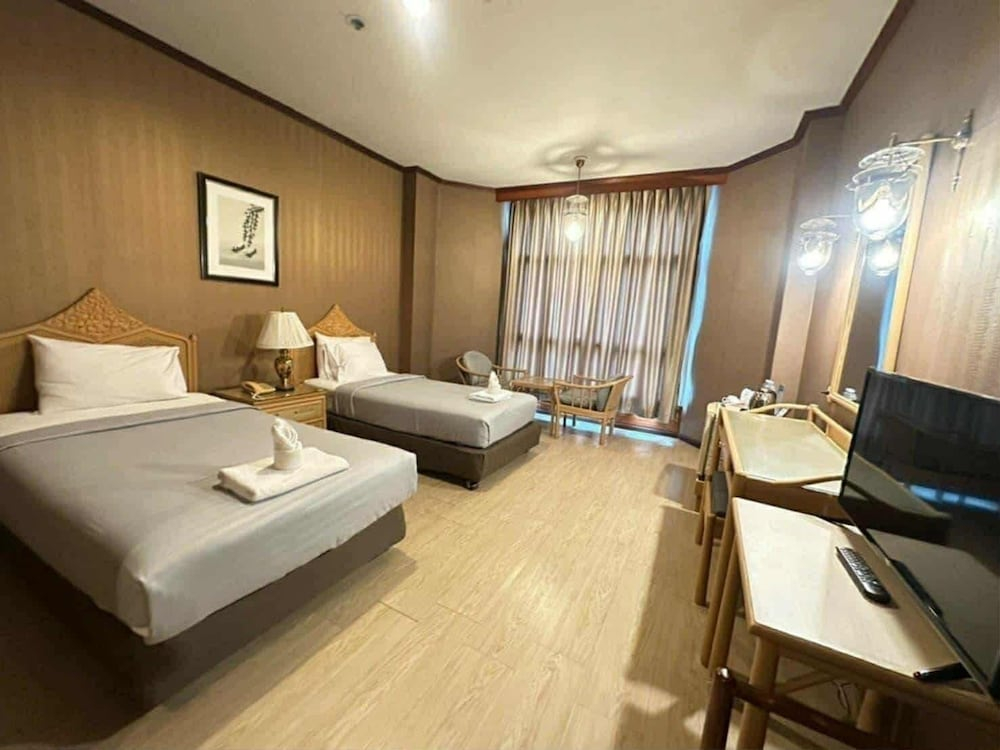 Lertthanee Hotel