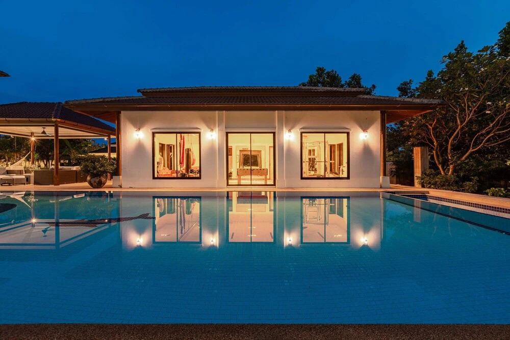 Large 6 Bed Luxury Villa on the Golf Course (PHJ)