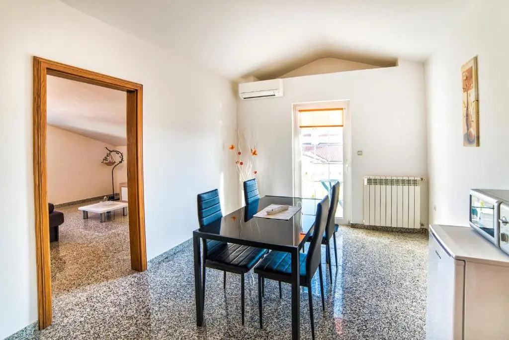 Apartments Ori