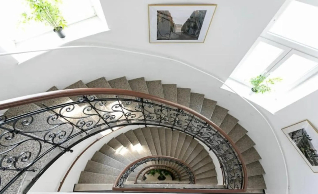 Studio-Apartment between Schoenbrunn & the City Center (09)