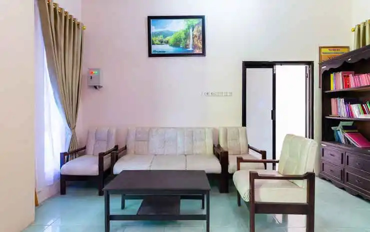OYO 3452 Esemka Hotel Residences Syariah