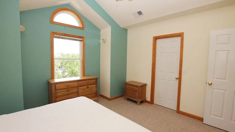 Sea Shells Sanctuary - 6 Br Home