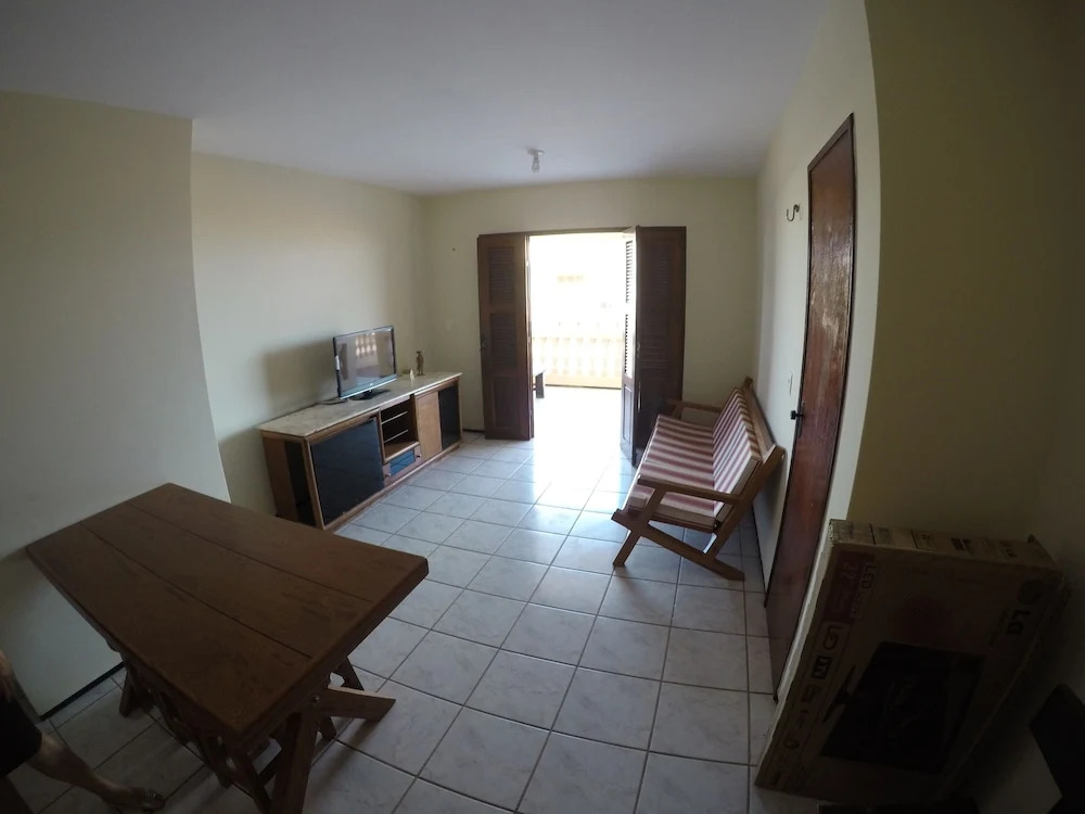 Apto 4 suites com ar para 15 pessoas