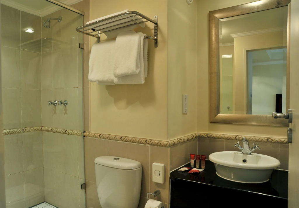 Cresta President Hotel