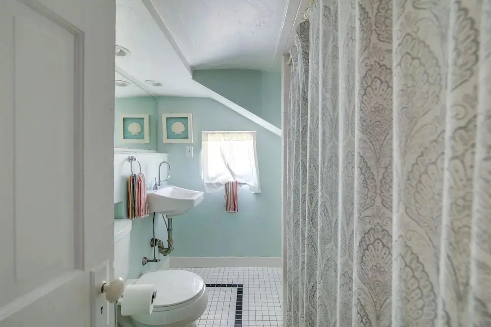 Charming Scituate Home w/ Deck - Walk to Beaches