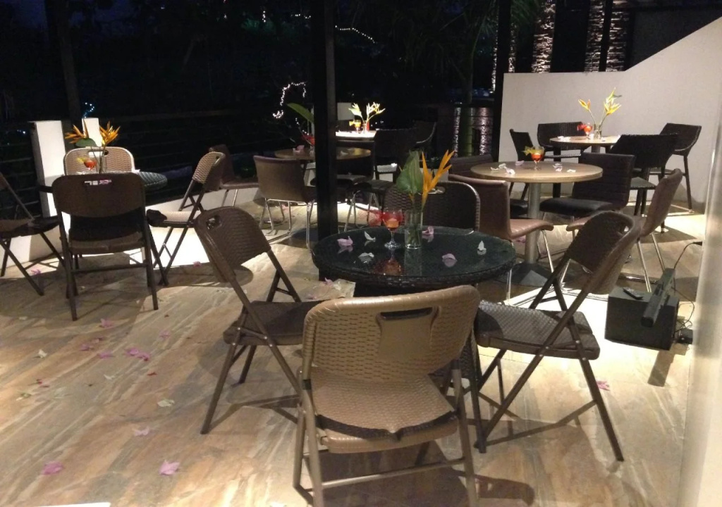 Bellagio Hills Hotel and Restaurant