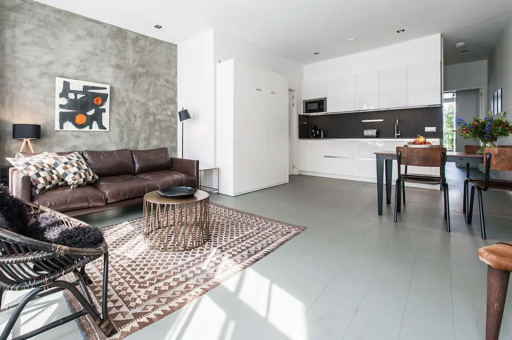 Leidse Square Marnix Apartments