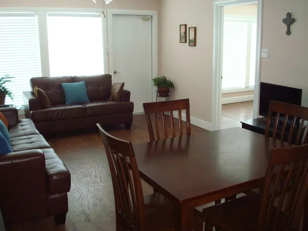 Under The Sea 405bh 2 Bedrooms 2 Bathrooms Condo