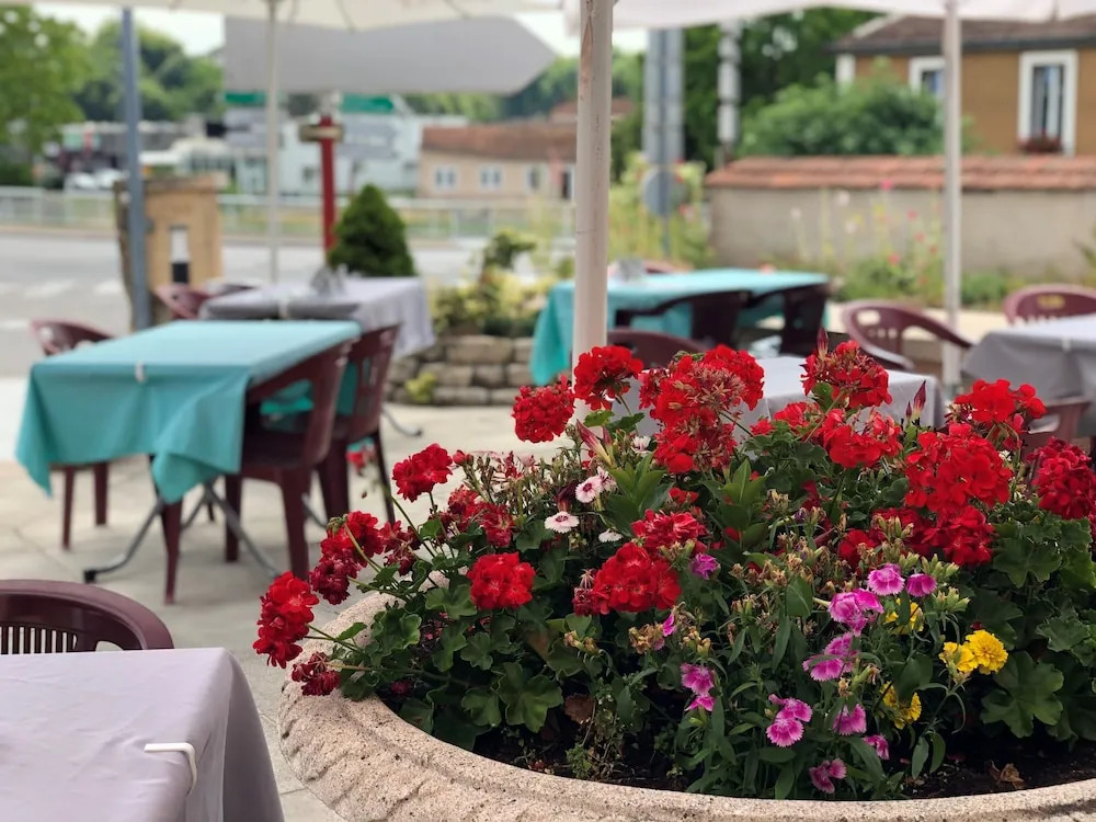 Enzo Hotels Neufchateau