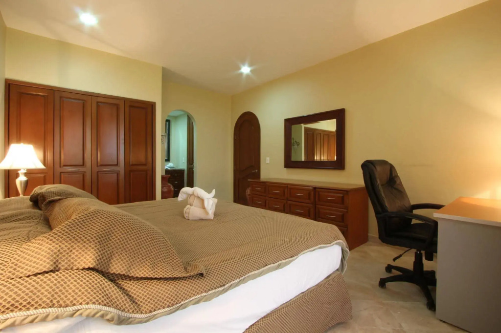 Plaza Marina Condos by Rentals Your Way