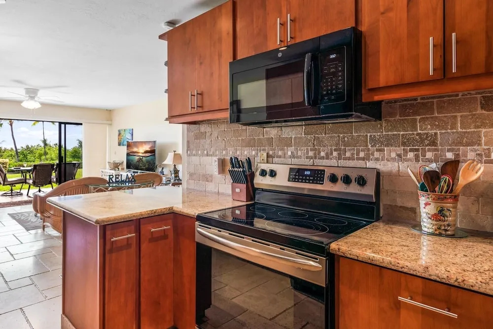 Big Island Keauhou Punahele A103 2 Bedroom Condo