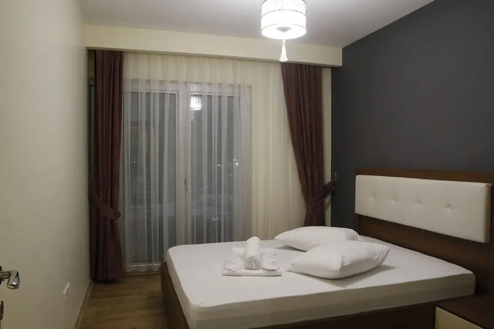 Fly Suites