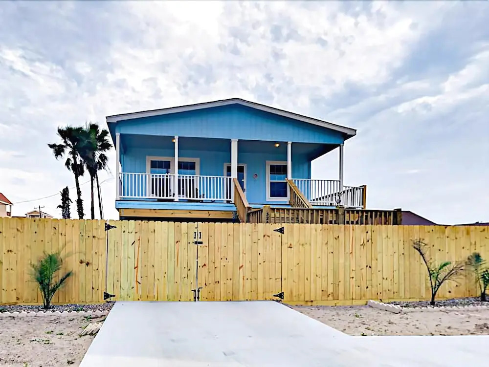 526 Sand Burr Ln Home 3 Bedrooms 2 Bathrooms Home