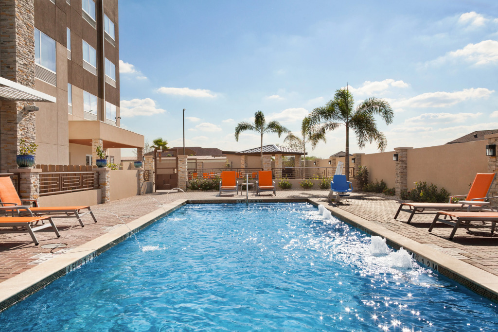 Holiday Inn Express & Suites Edinburg- Mcallen Area by IHG